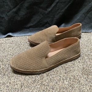 Vince Camuto Women Signature Alvita Studded Suede Slip-On Flats 10